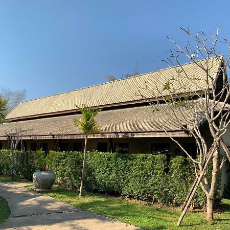 Lampang Resort Bagian luar foto